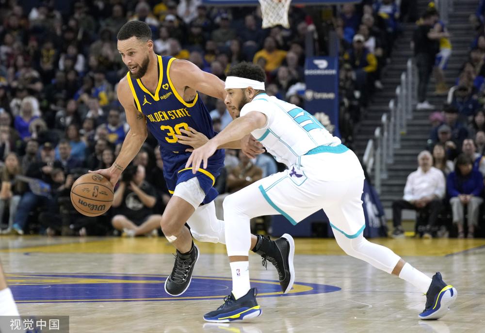 标志着与中 标志着与中