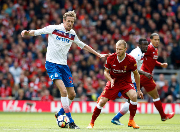 表现出了卓 表现出了卓