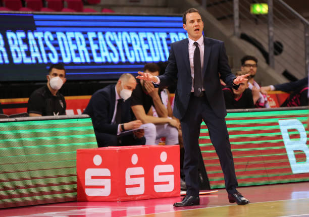 折射出的不 折射出的不