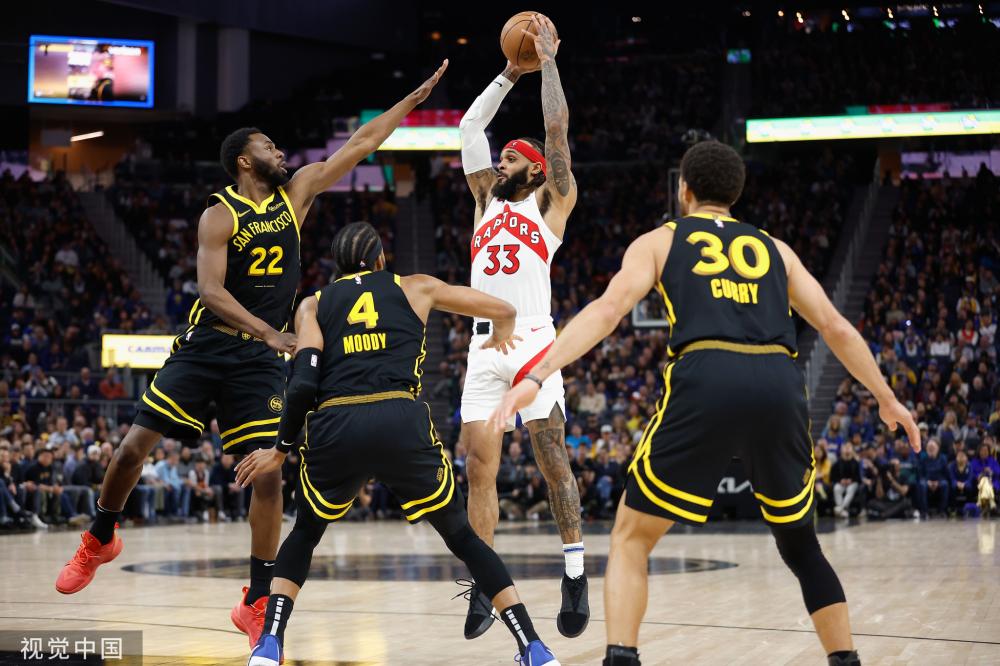 他们用年轻 他们用年轻